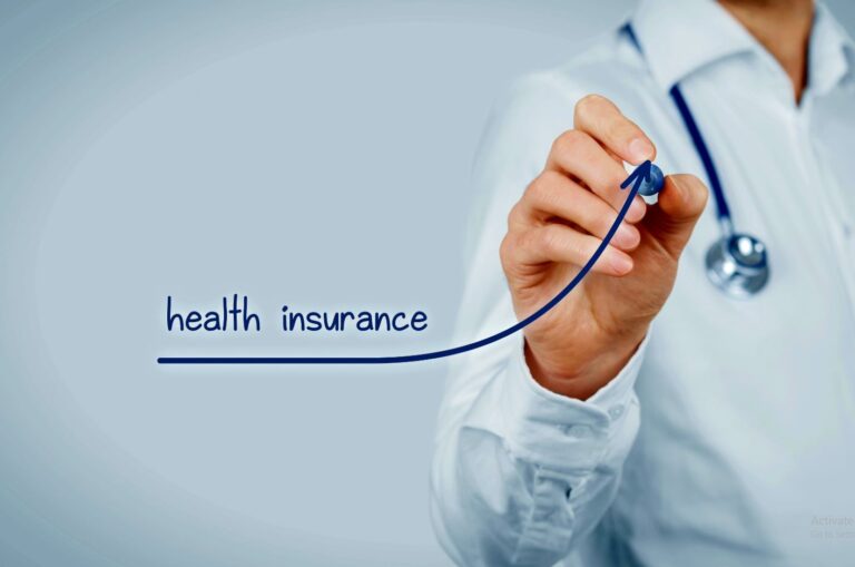 Complete 2025 Guide to Health Insurance in the U.S: Plans, Coverage, Costs, and Enrollment Tips